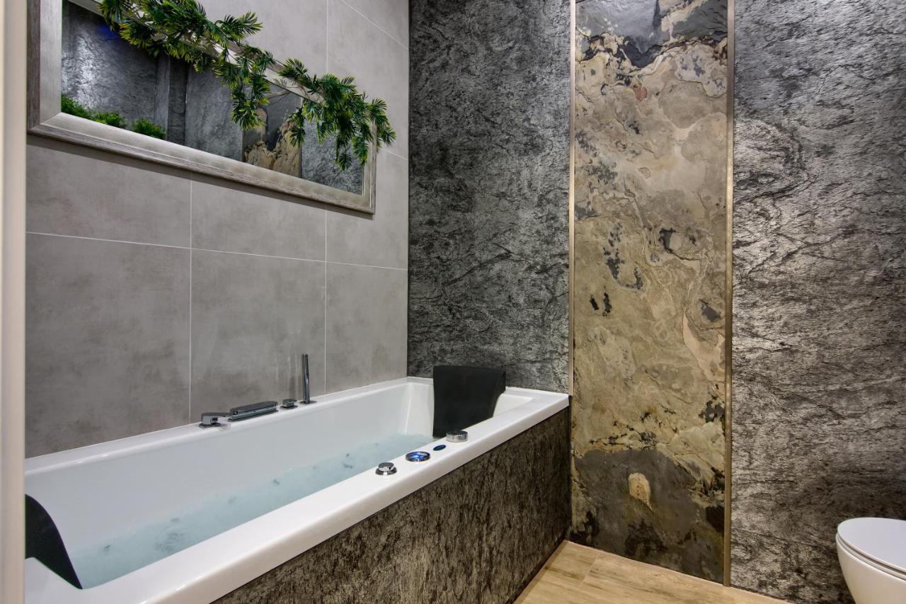 Silver Shine Jacuzzi Krasków Eksteriør bilde